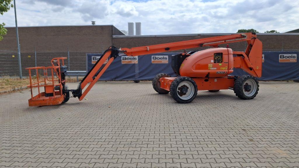 JLG 600AJ