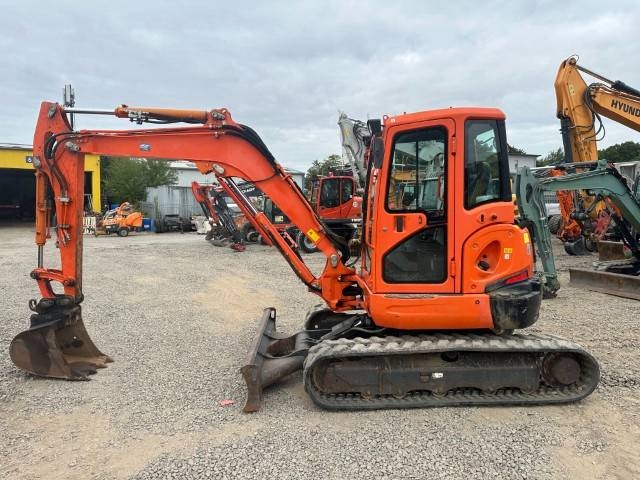 Mini-pelle Kubota U 55-4 HI / AC/ 26.000 EUR — occasion 2015, 3 604 h