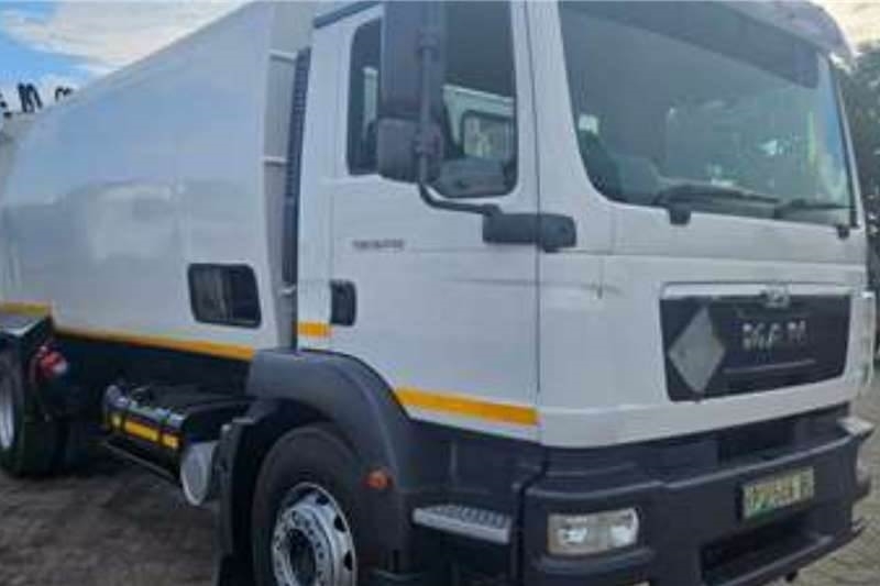 MAN Â Garbage truck TGM 18 240