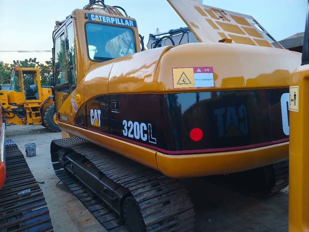 CAT 320 C L