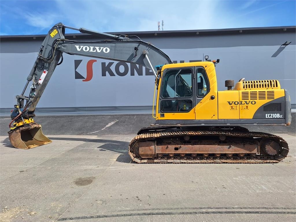 Volvo EC210BLC PYÖRITTÄJÄLLÄ