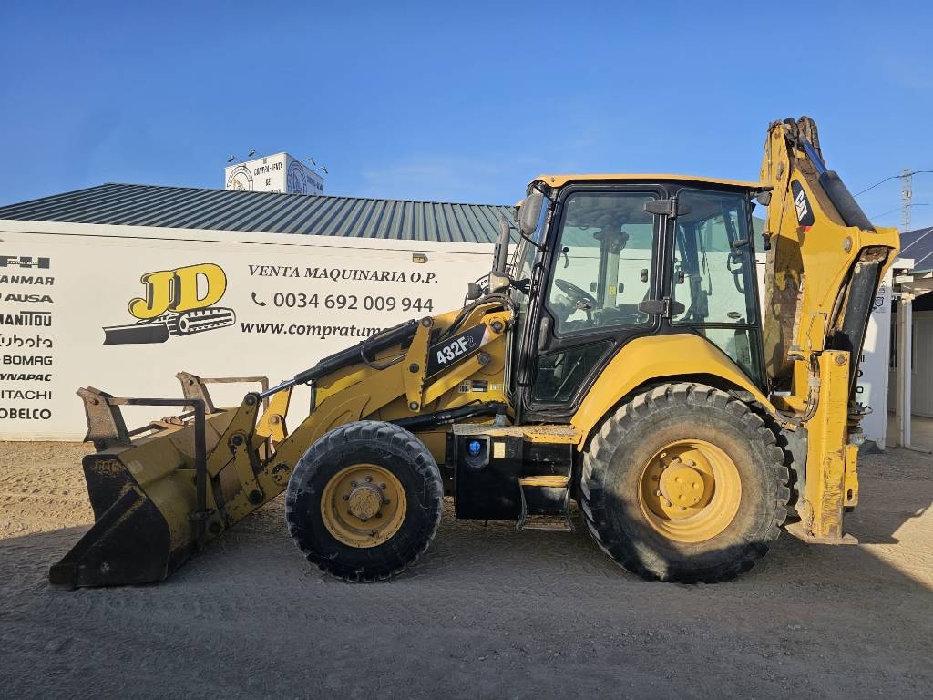 Tractopelle Caterpillar 432 F — occasion 2017, 14 114 h