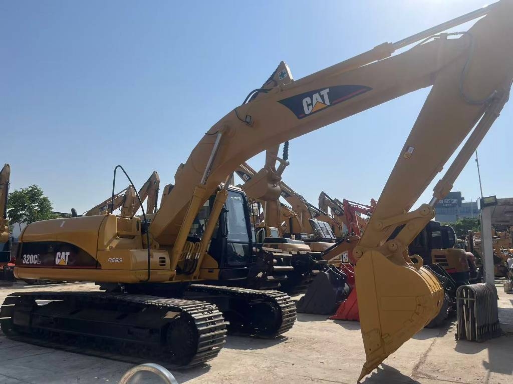 CAT 320 B