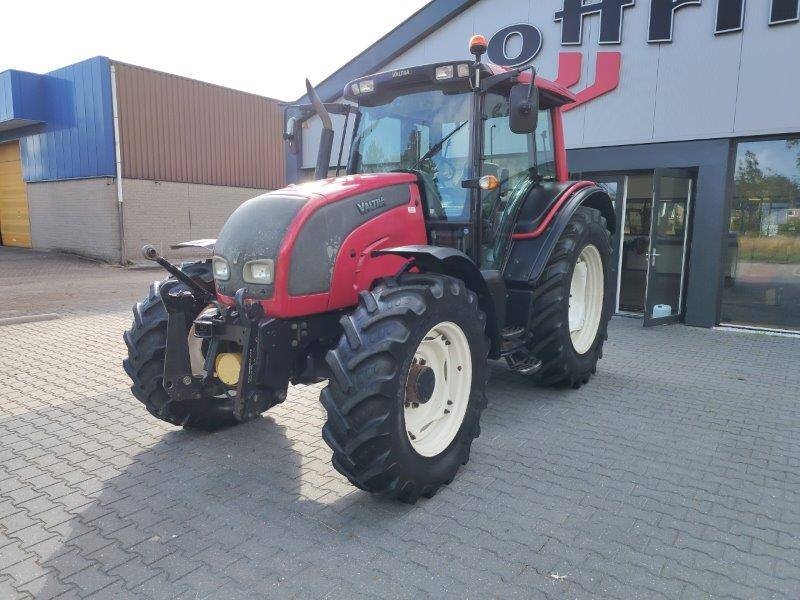 Valtra N 121 HT