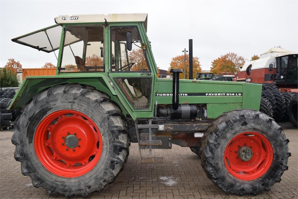 Fendt Favorit 614 LS