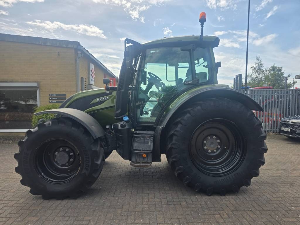 Valtra N175 V