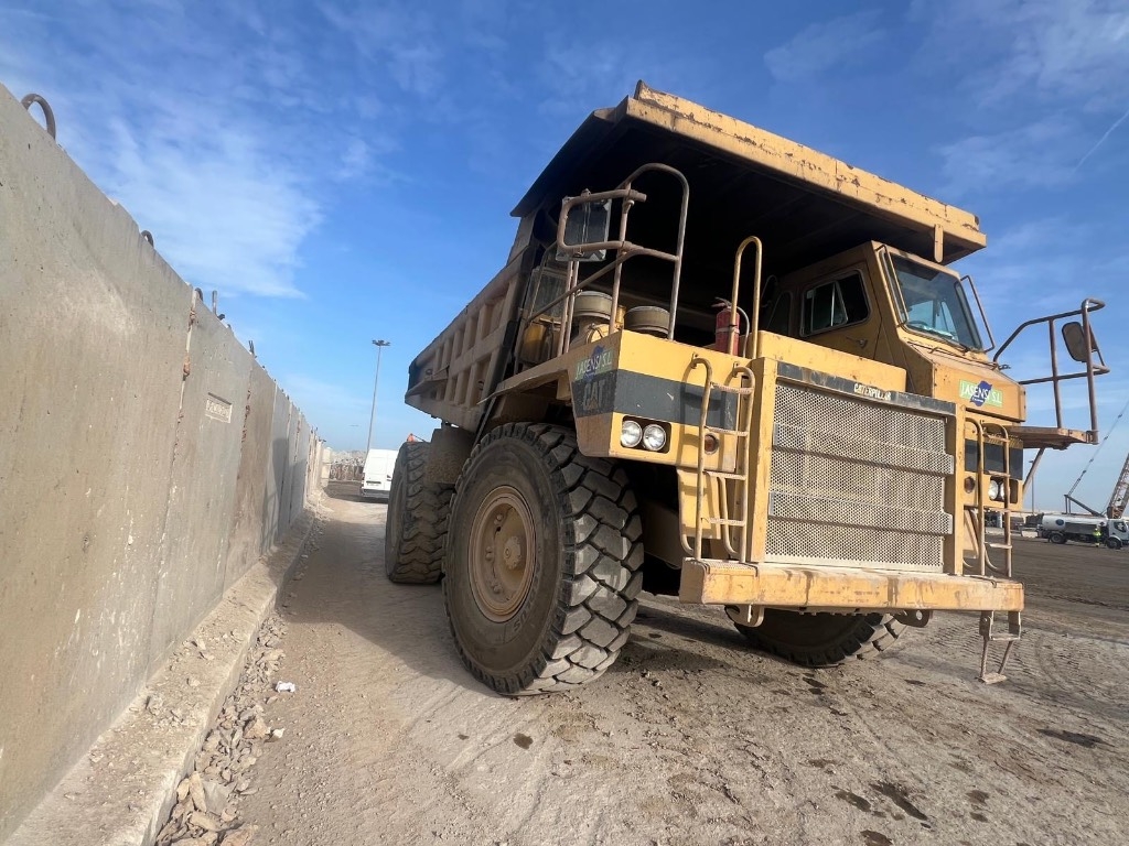 CAT 773B