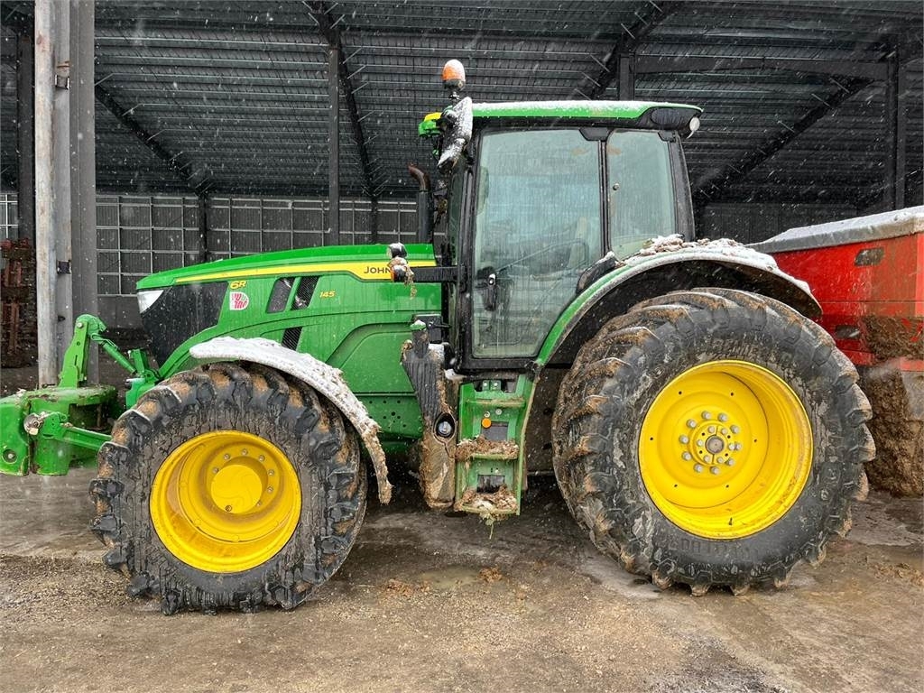 John Deere 6r145