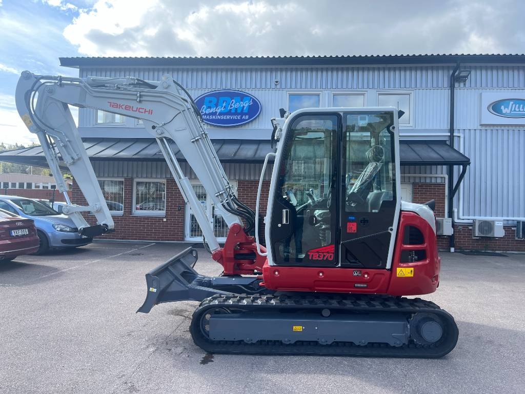 Mini-pelle Takeuchi TB 370 — occasion 2026, 1 h