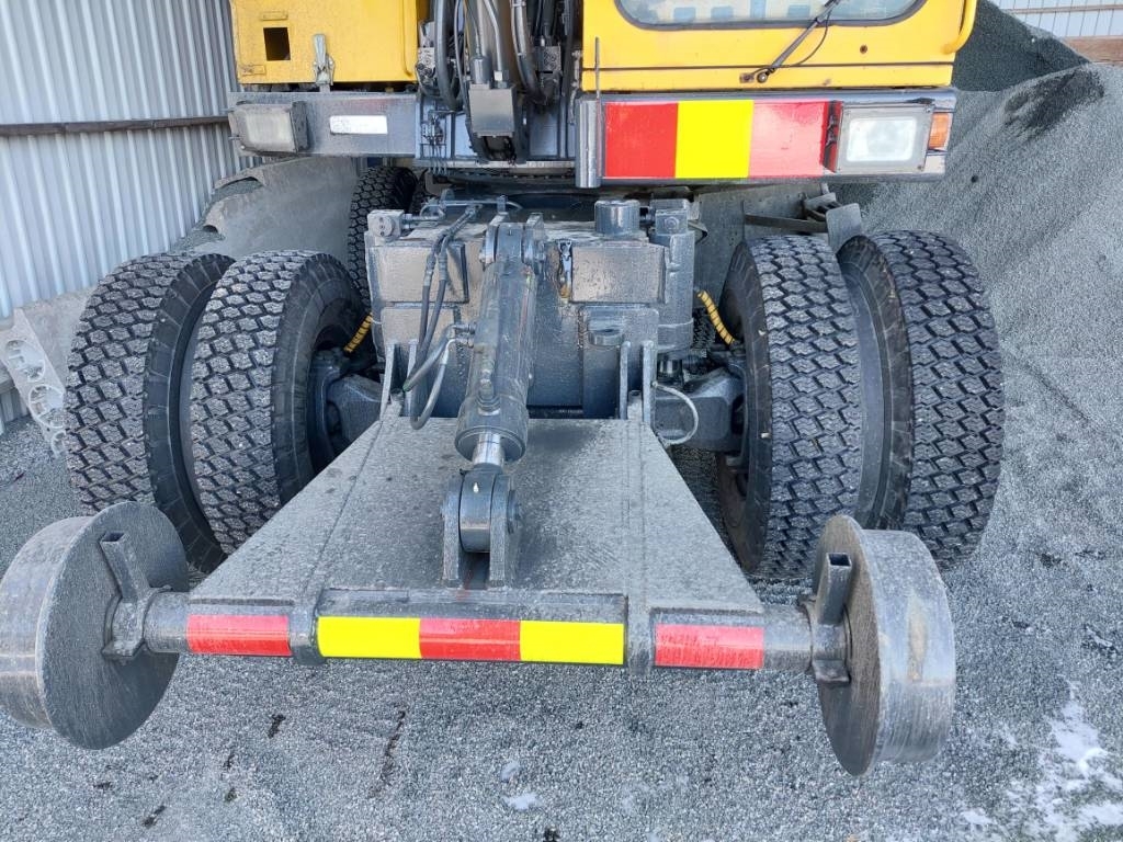 Volvo EW 200