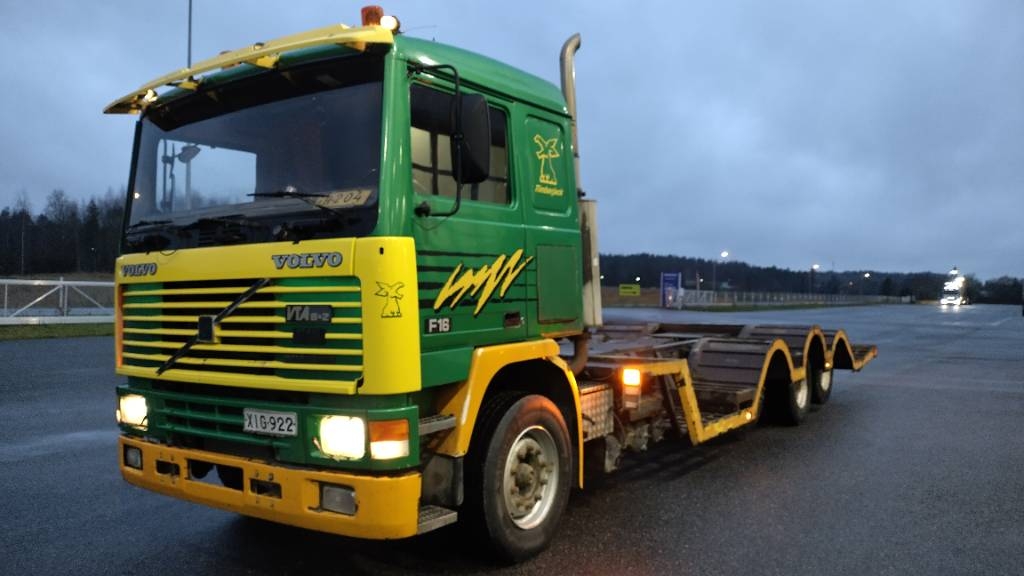 Volvo F16 8x2 metsäkone ritilä, rautajouset,hydr.perä