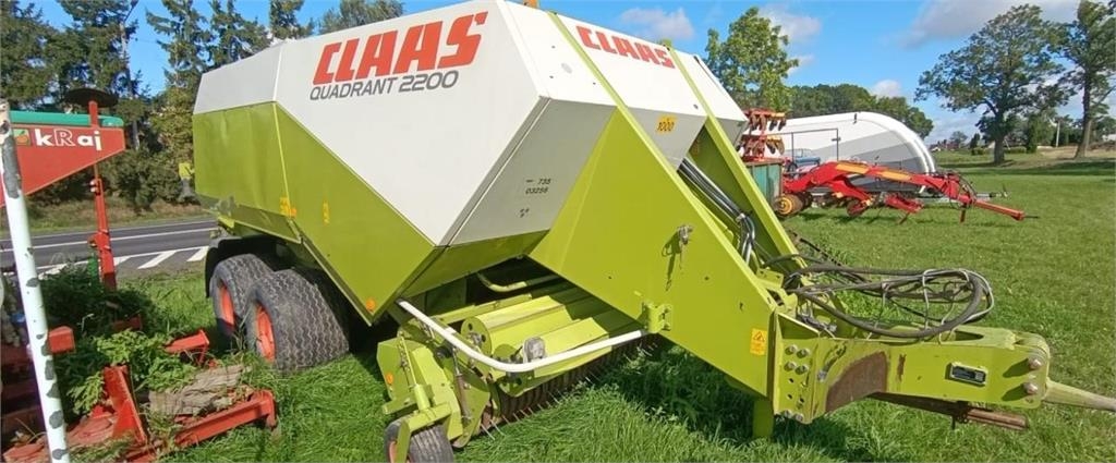 CLAAS Quadrant 2200