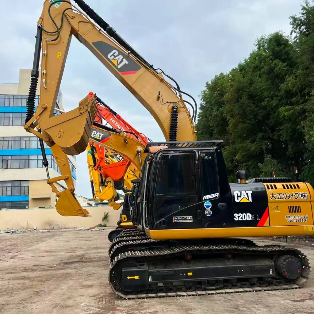 CAT 320 D L