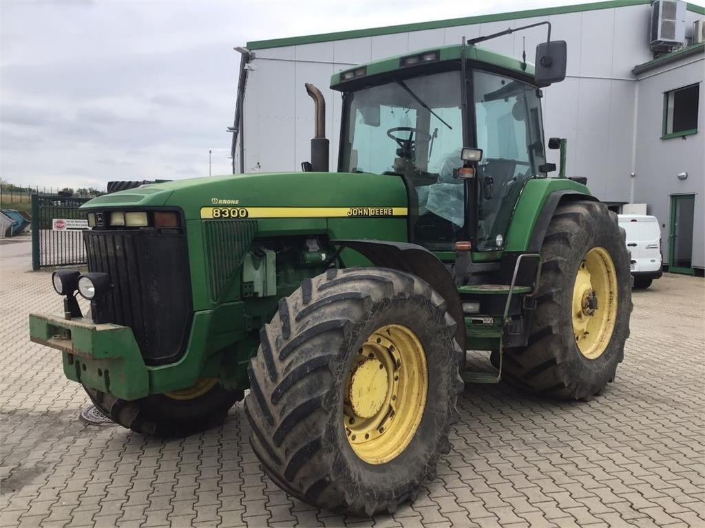 Tracteur agricole John Deere 8300 — occasion 1995, 14 340 h