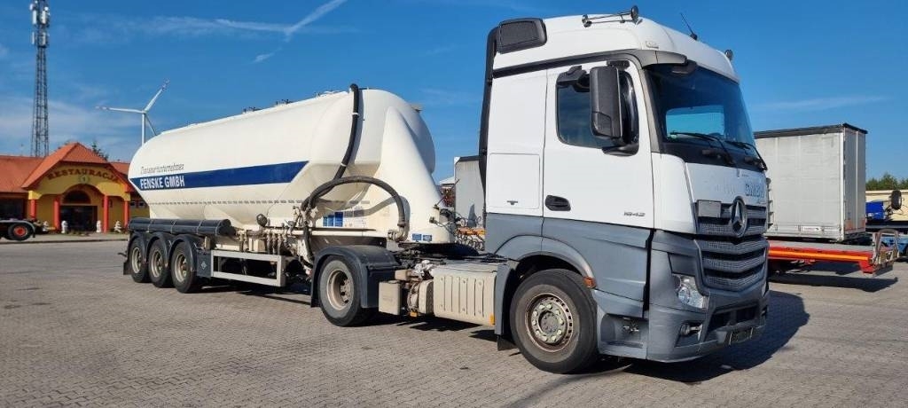 Mercedes-Benz Actros 1842 + Feldbinder Silo