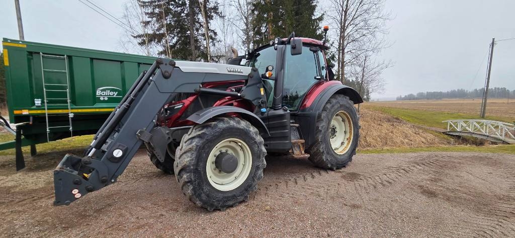 Valtra T154 Versu