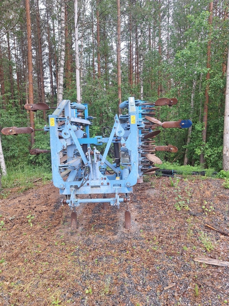 Lemken Smaragd 9/400 kue