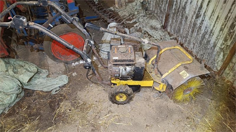 Handy Sweep fejemaskine walk-behind (TEXAS)