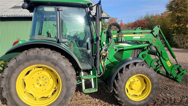 John Deere 5070M med frontlæsser fra 2013