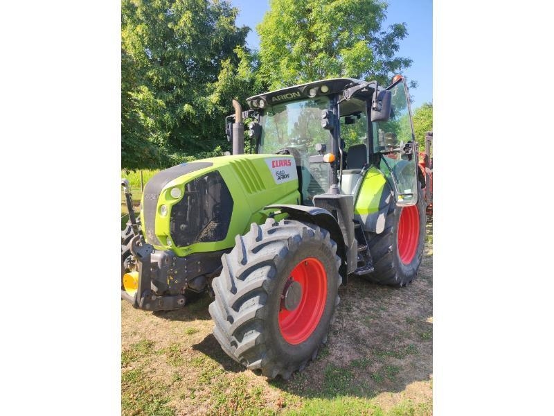 CLAAS ARION 640