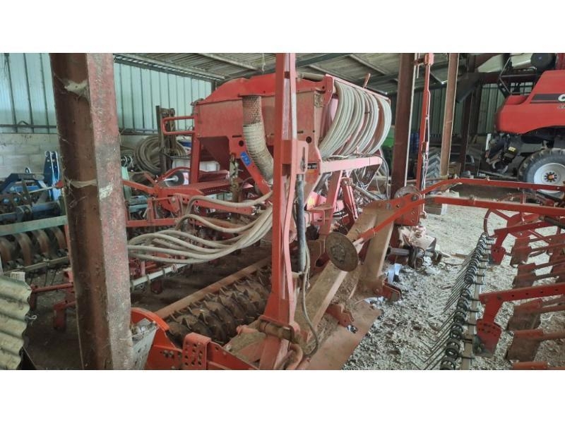 Kuhn LC402 + HR 403D