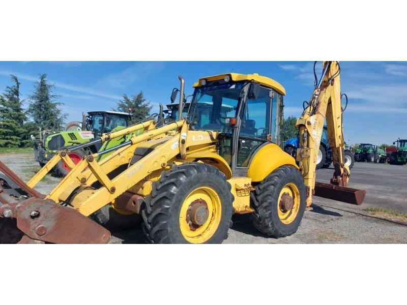 New Holland LB115