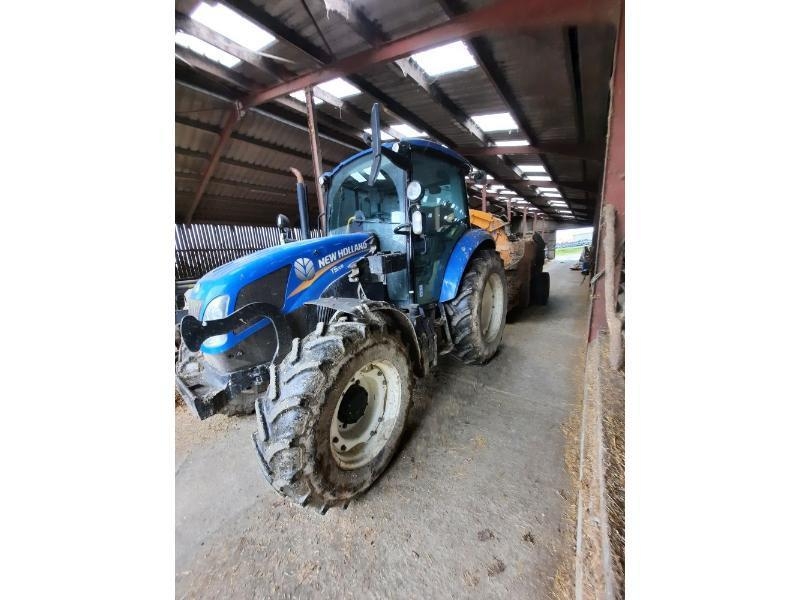 New Holland T5-105DC