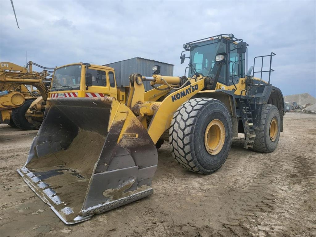 Komatsu WA470-7
