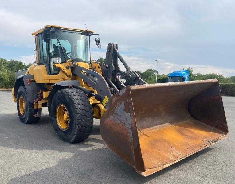Chargeuse sur pneus Volvo L 90 — occasion 2018, 8 133 h