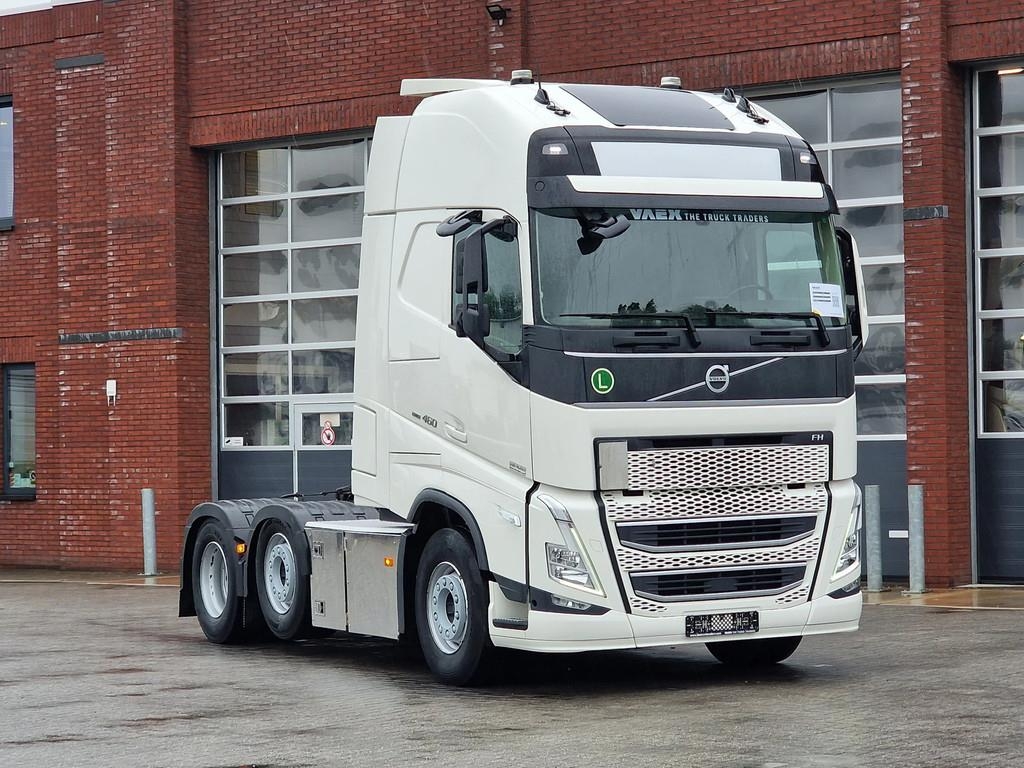 Volvo FH 13.460 Globetrotter XL 6x2 - Full spoiler - Fac
