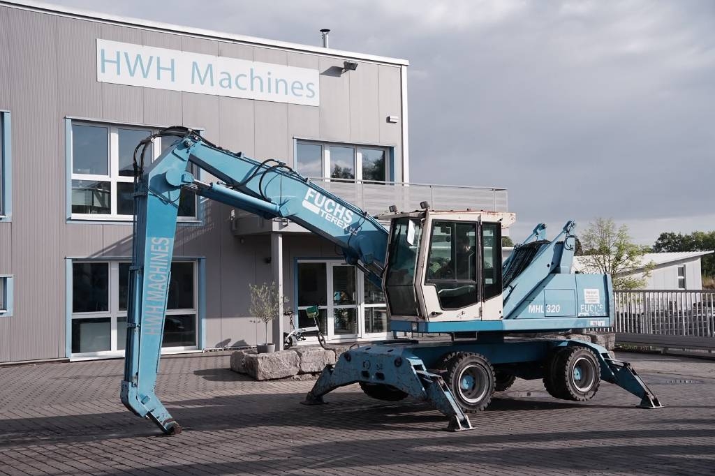 Fuchs MHL 320 C