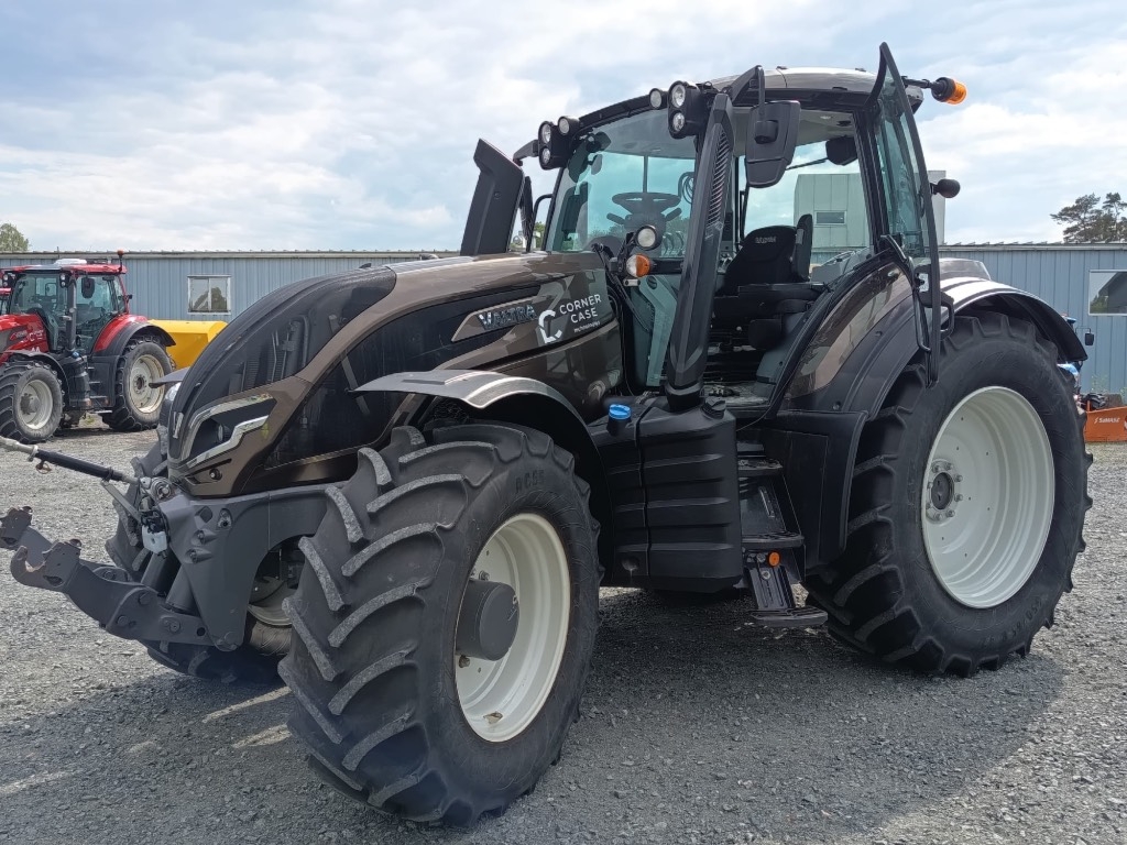 Valtra T 215 V