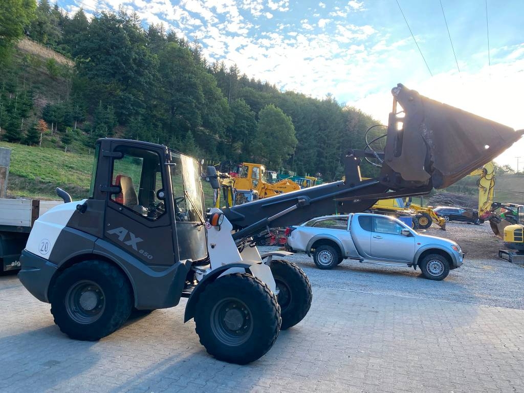 Chargeuse sur pneus Mecalac AX 850 — occasion 2018, 5 018 h