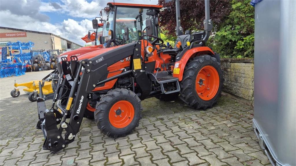 Kubota EK 1-261 + Quicke Lader C09S + Radialreifen