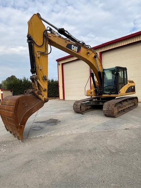 CAT 319 D L
