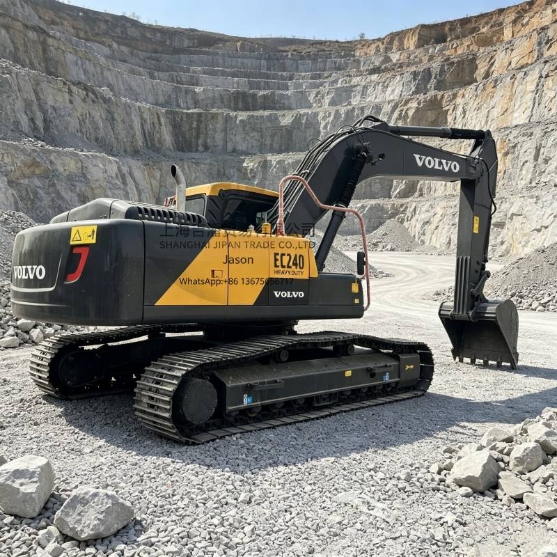 Volvo EC 240