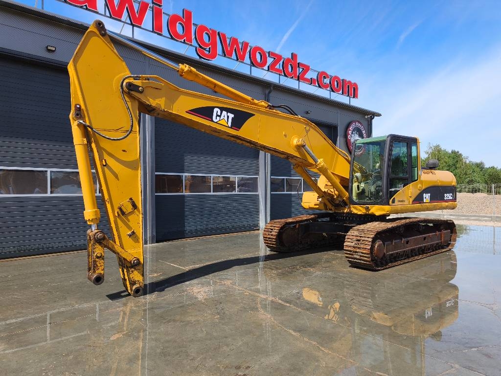 CAT 325 C L