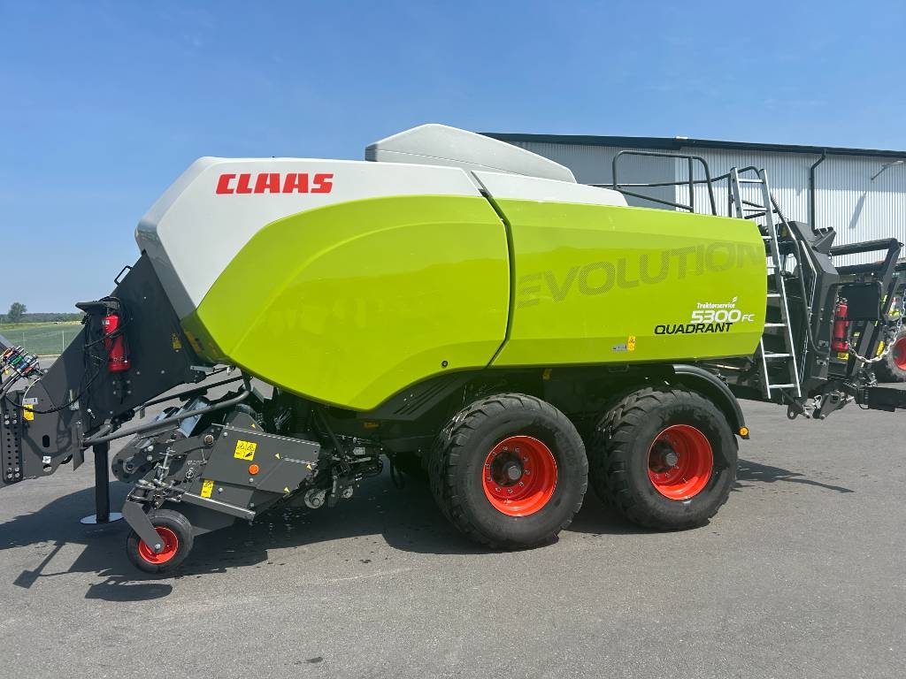 CLAAS Quadrant 5300 FC Evolution Tandem