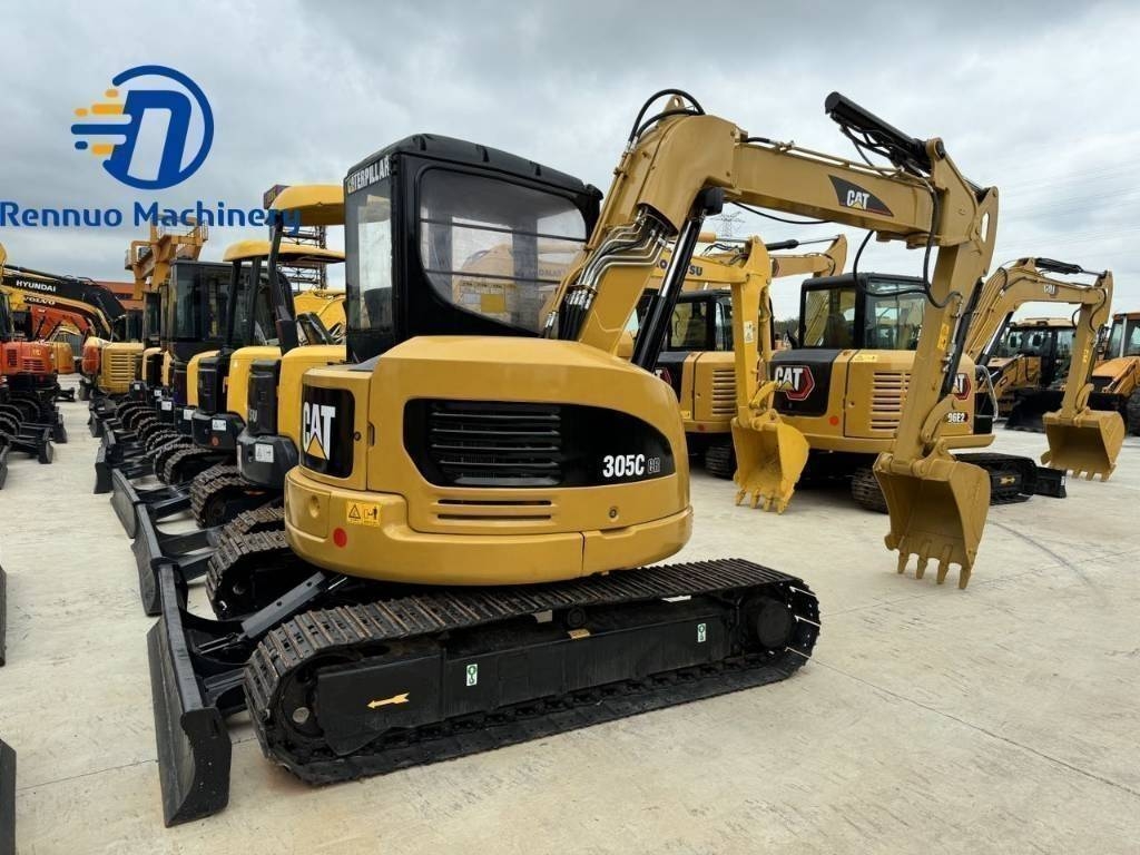 Mini-pelle Caterpillar 305 C CR — occasion 2023, 700 h