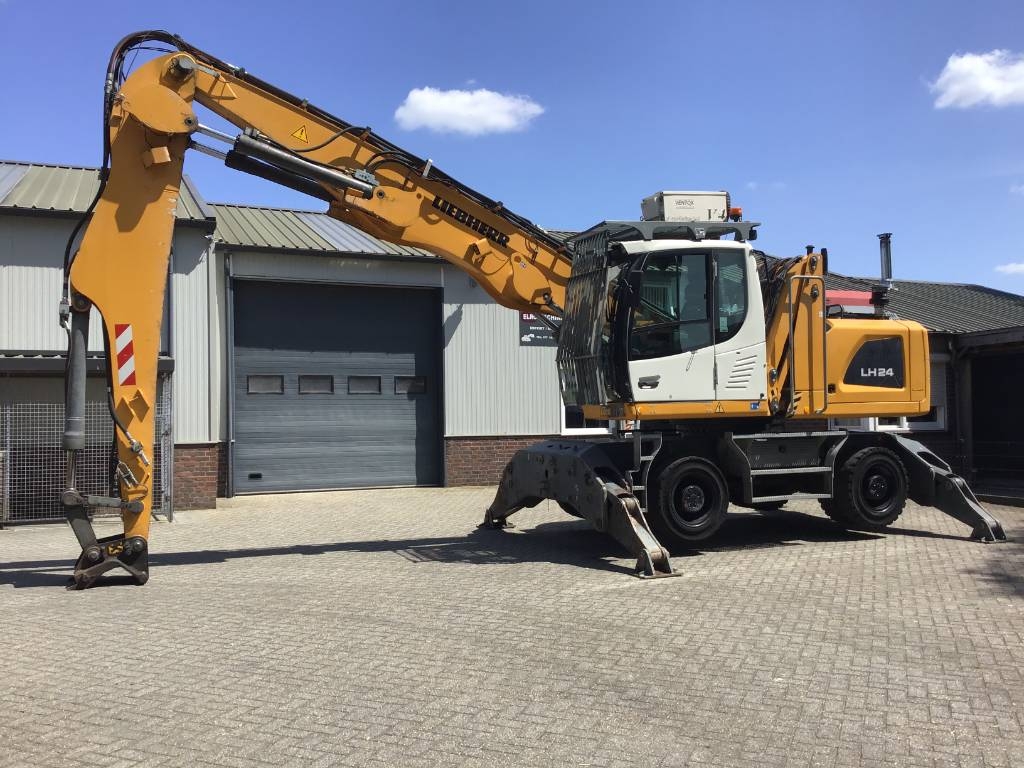Pelle de manutention Liebherr LH 24 M — occasion 2018, 14 242 h
