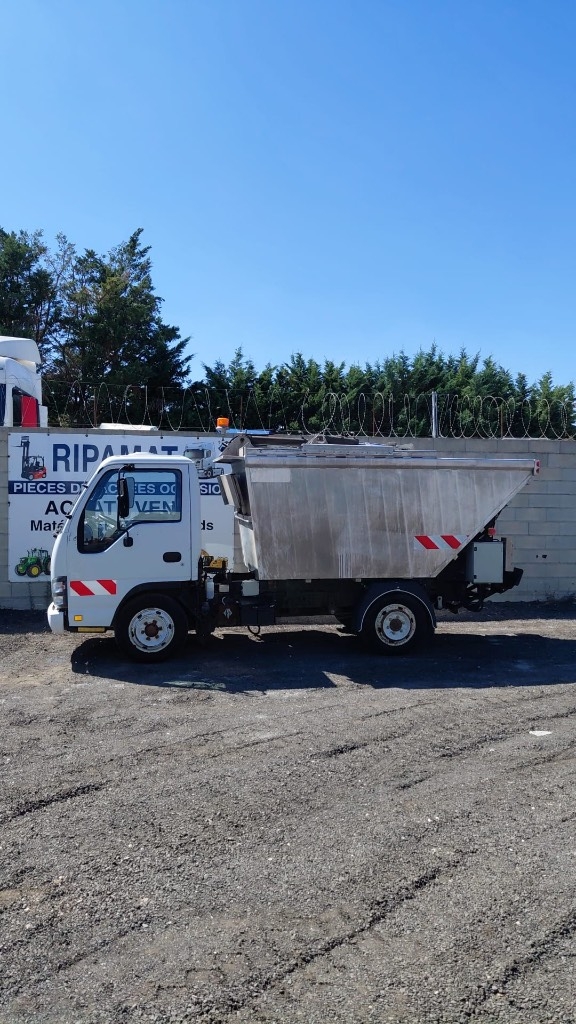 Isuzu N 35.125