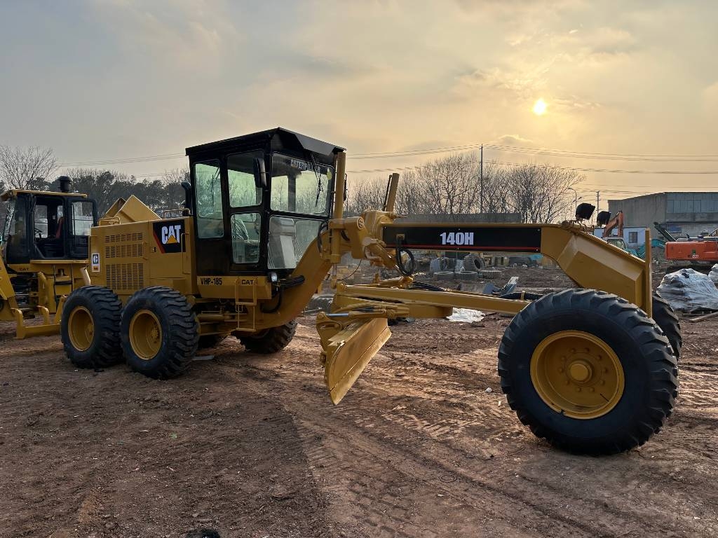 CAT 140H