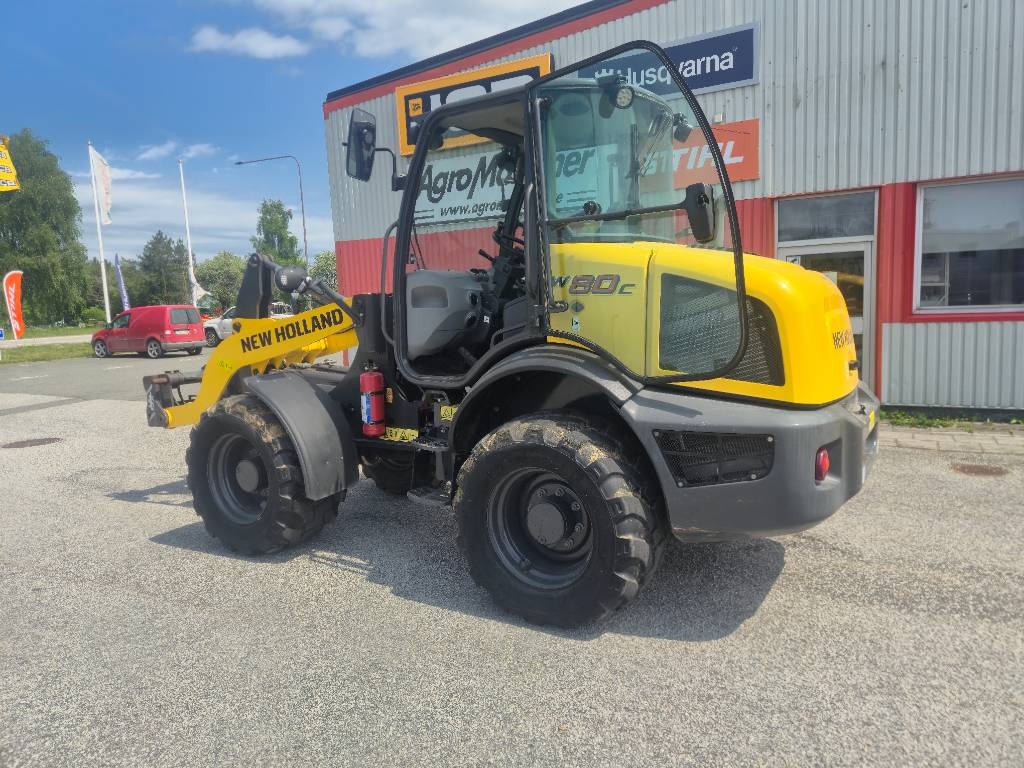 New Holland W 80