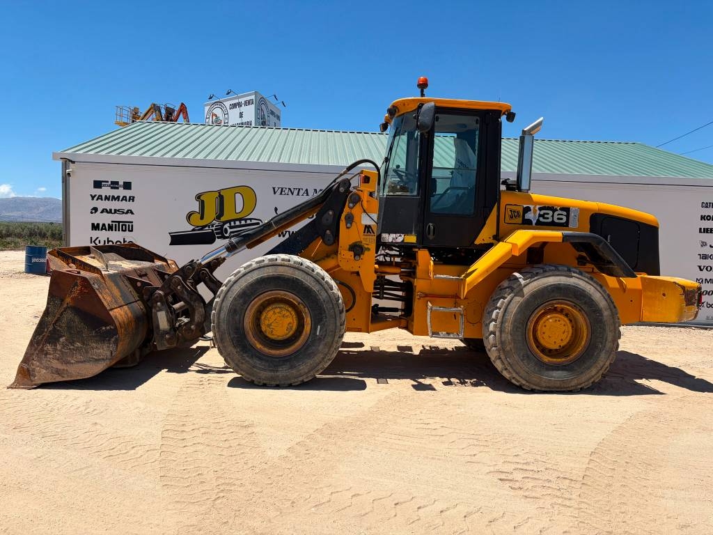 JCB 436