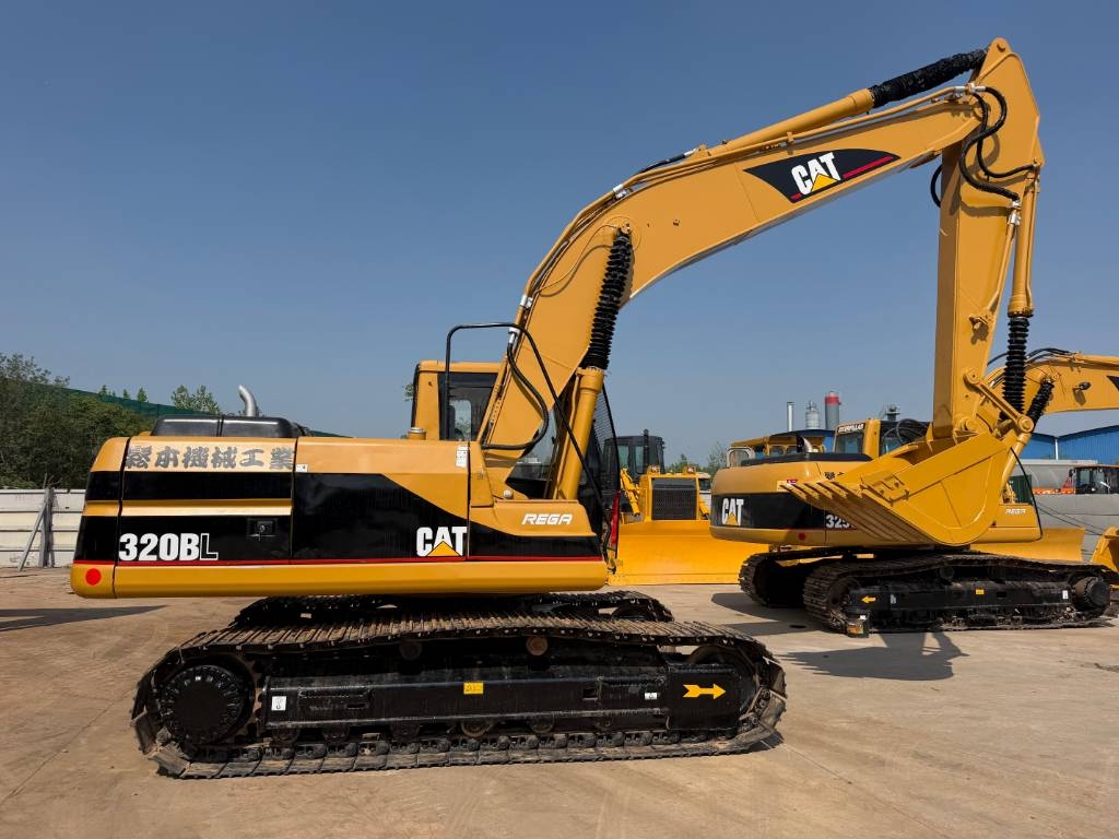 CAT 320BL