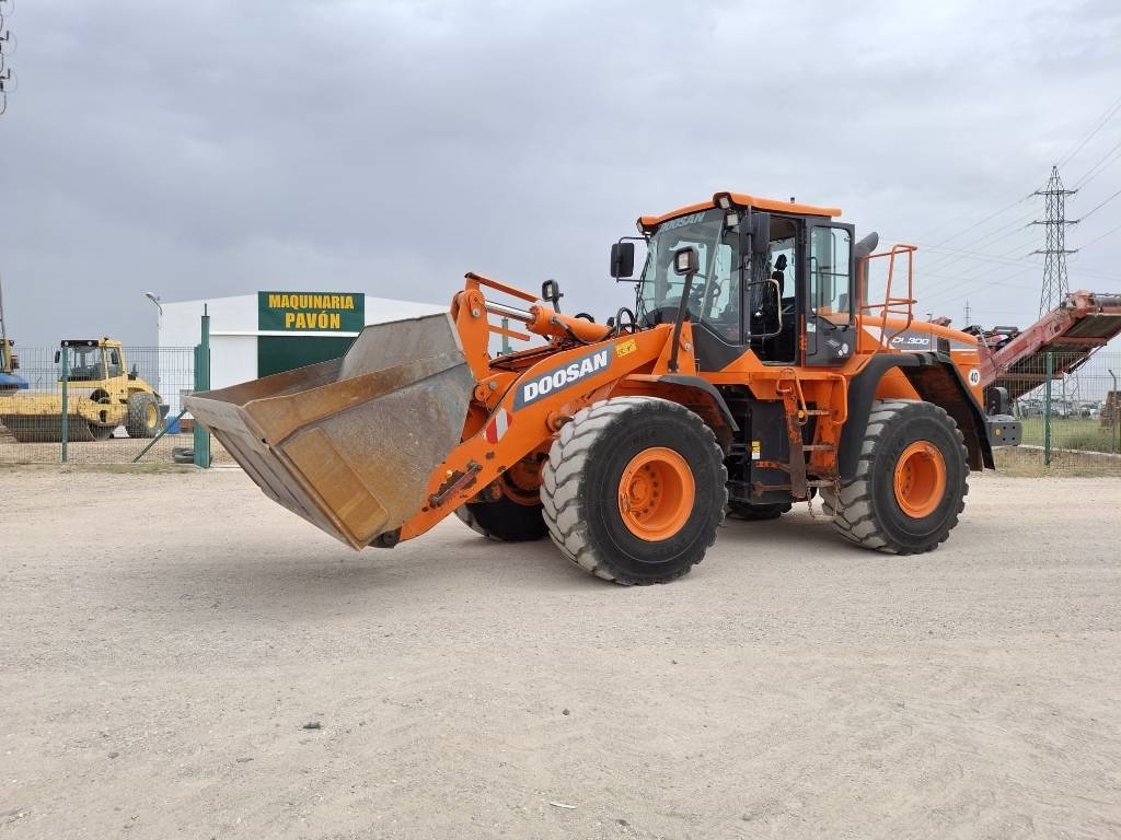 Doosan DL 300-5