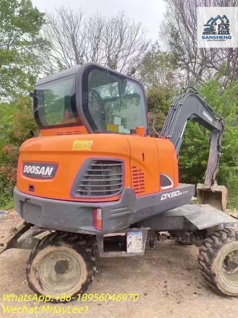 Doosan DX60W