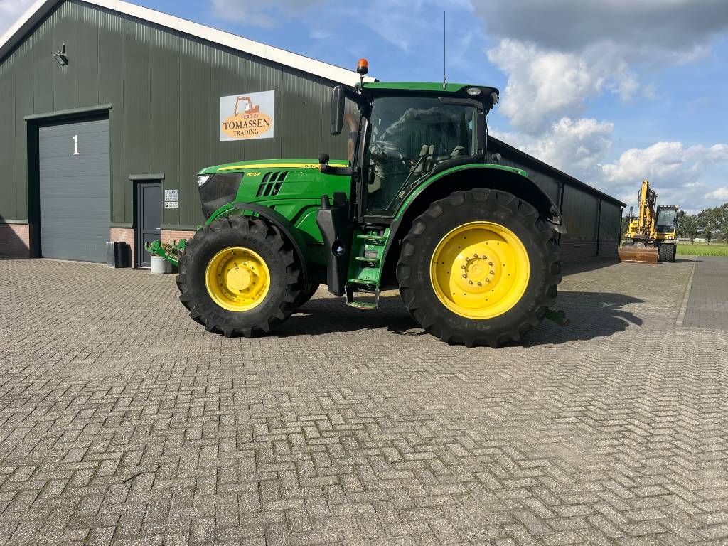 Tracteur agricole John Deere 6175 R — occasion 2016, 5 350 h