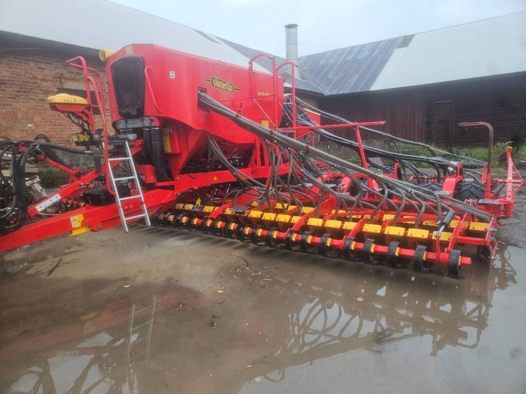 Semoir combiné Väderstad Spirit 800C med Biodrill och Seedeye övervakning — occasion 2019