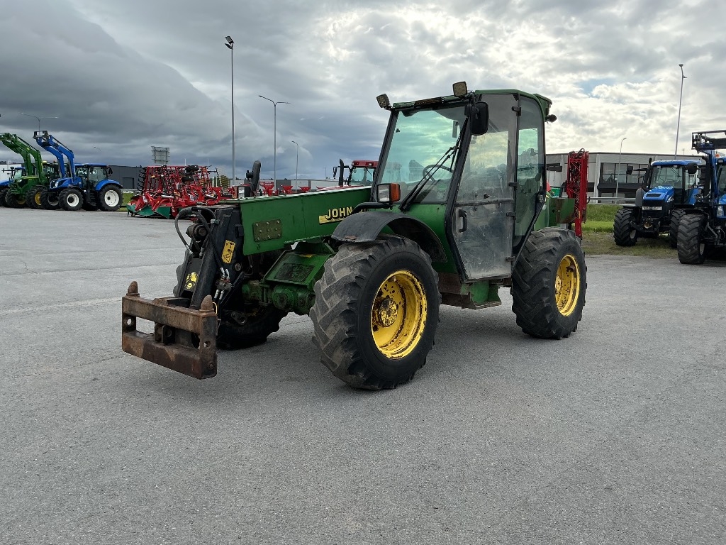John Deere 3400
